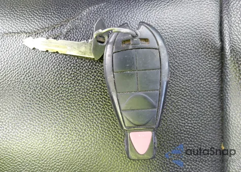 2014 Chrysler Town & Country Touring from USA, damaged, VIN 2C4RC1BG7ER268796